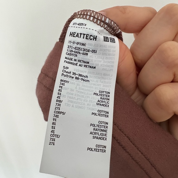 uniqlo crewneck heattech shirt - Picture 3 of 3